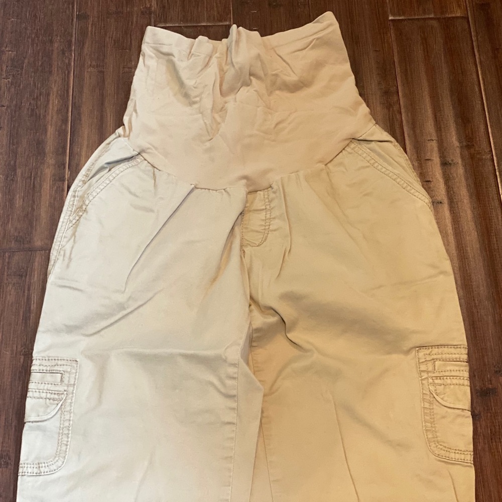 Maternity small lightweight cargo khaki pants - Picture 4 of 11